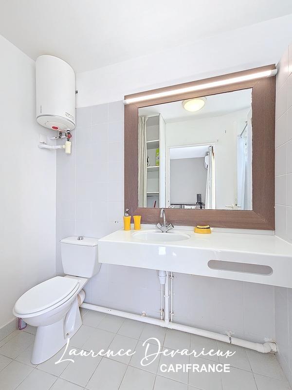 Studio - 25 m² - 1 pièce