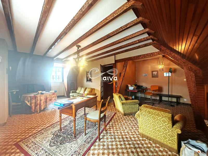 Maison traditionnelle - 156 m² - 7 pièces