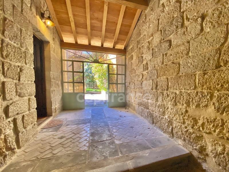 Maison - 265 m² - 10 pièces