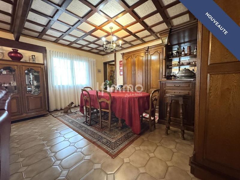 Maison - 198 m² - 7 pièces