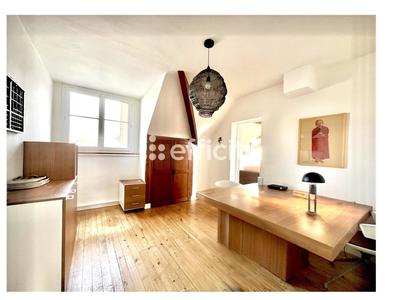 Appartement - 97 m² - 4 pièces