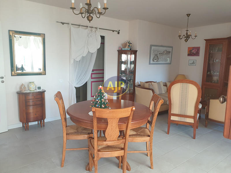 Maison - 76 m² - 3 pièces