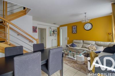 Maison - 83 m² - 4 pièces
