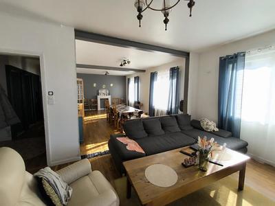 Maison - 192 m² - 7 pièces