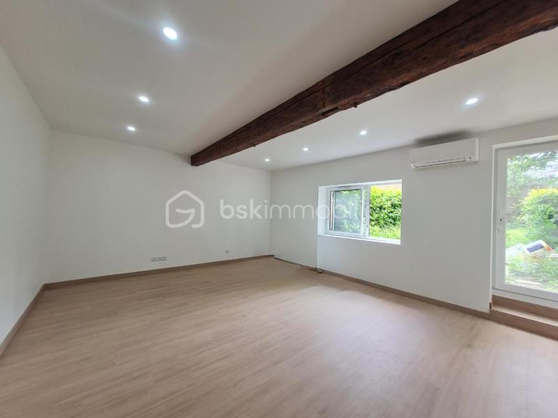 Maison traditionnelle - 100 m² - 4 pièces