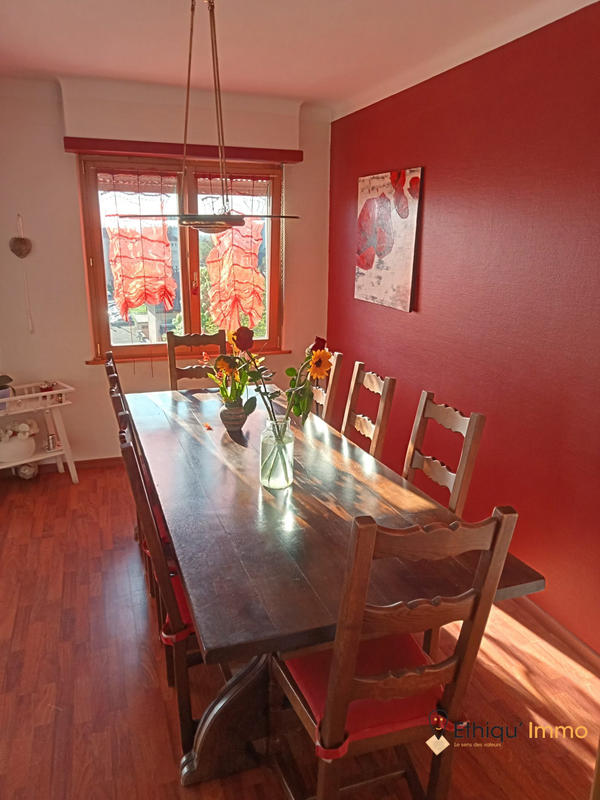 Appartement - 96 m² - 5 pièces