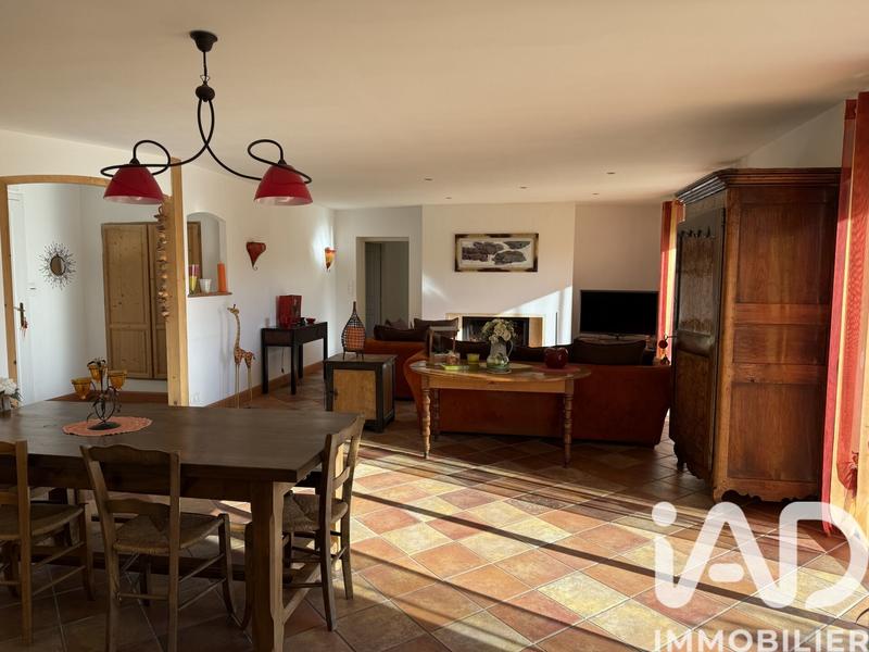 Maison - 147 m² - 5 pièces