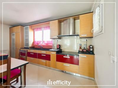 Maison - 110 m² - 4 pièces