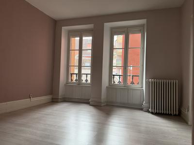 Appartement - 114 m² - 7 pièces