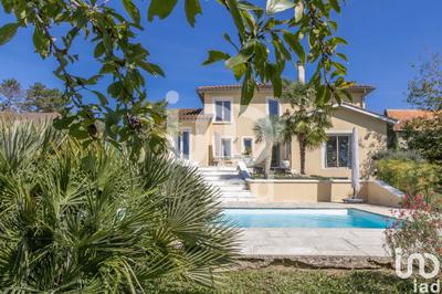 Maison - 194 m² - 6 pièces