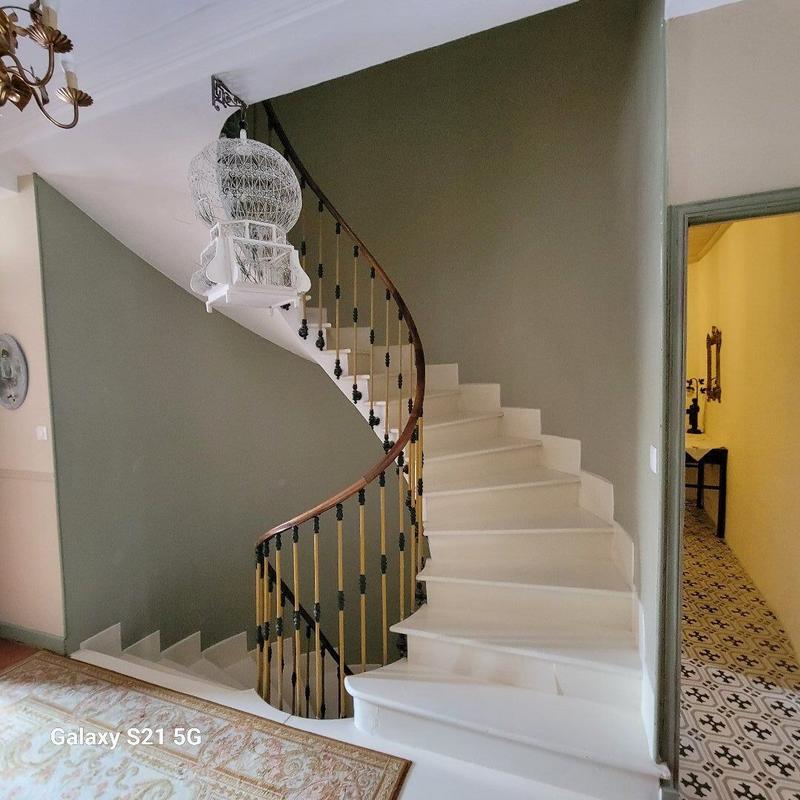 Maison - 480 m² - 12 pièces