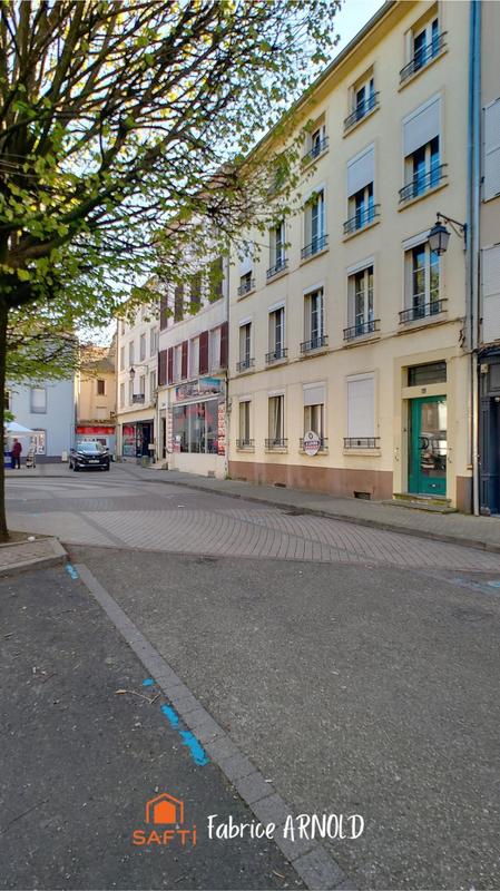 Appartement - 217 m² - 8 pièces