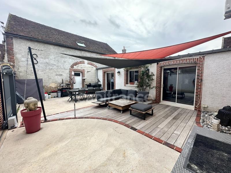 Maison - 167 m² - 7 pièces