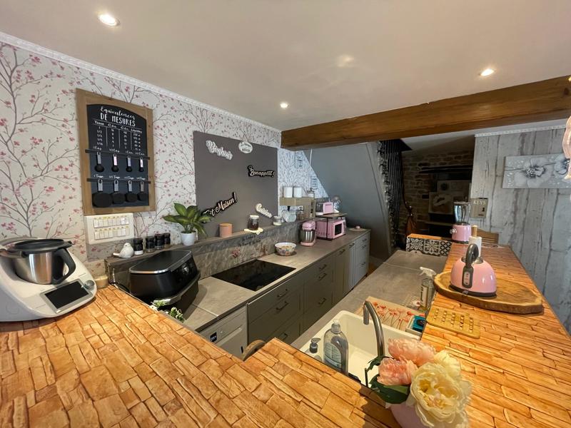 Maison - 202 m² - 5 pièces