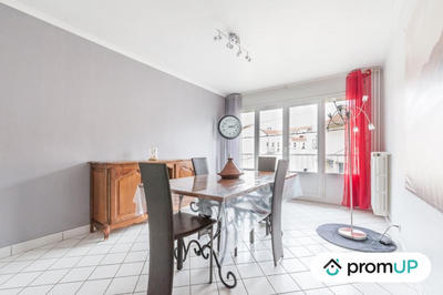 Appartement - 67 m² - 3 pièces