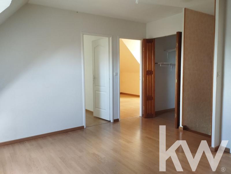 Maison - 177 m² - 7 pièces