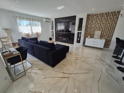 Maison - 123 m² - 4 pièces