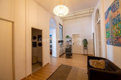 Appartement - 207 m² - 7 pièces