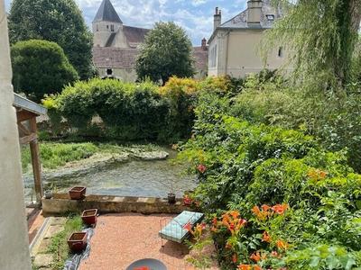 Maison - 214 m² - 9 pièces