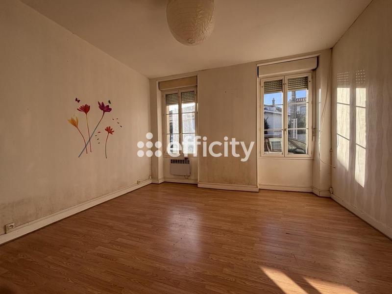 Maison - 190 m² - 7 pièces