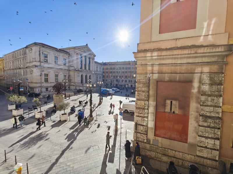 Bureau - 105 m² - 5 pièces