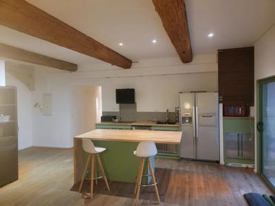 Appartement - 135 m² - 6 pièces