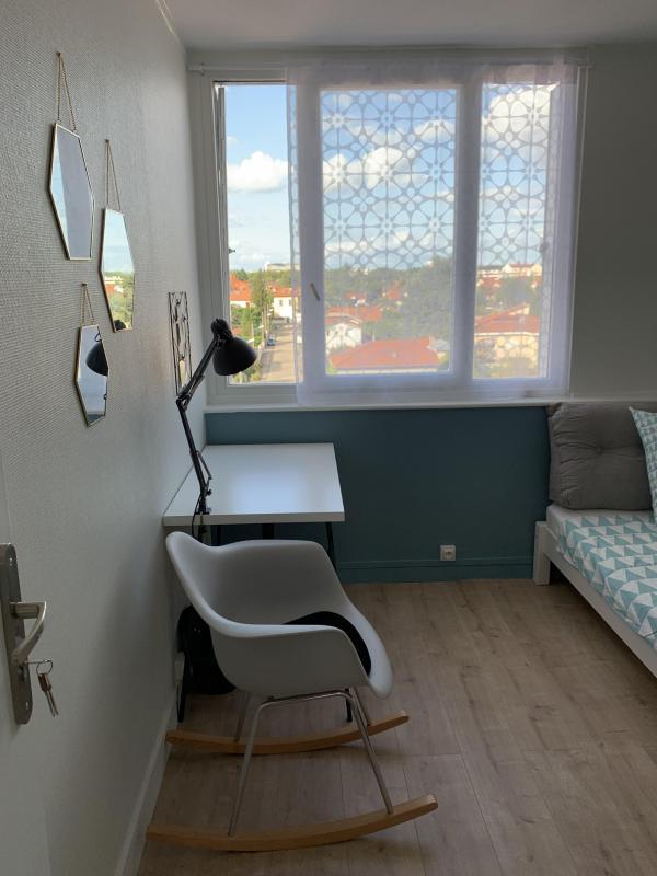 Appartement - 95 m² - 6 pièces