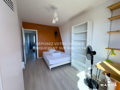 Chambre - 10 m² - 4 pièces