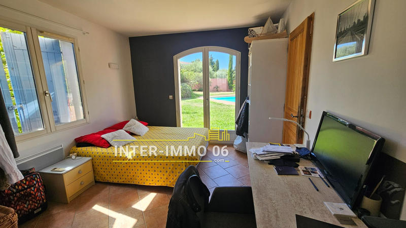 Villa - 193 m² - 6 pièces
