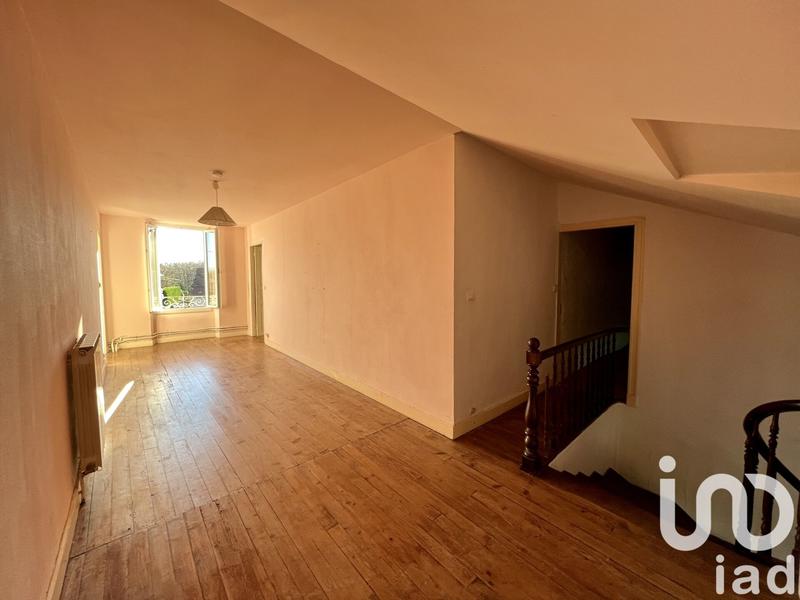 Maison - 260 m² - 7 pièces