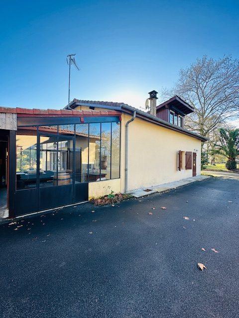 Maison ancienne - 205 m² - 7 pièces