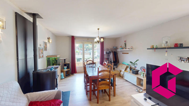 Maison - 102 m² - 5 pièces