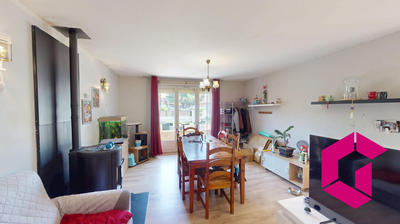 Maison - 102 m² - 5 pièces