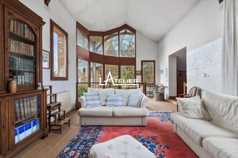 Maison - 399 m² - 15 pièces