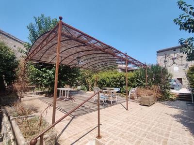 Local commercial - 445 m² - 15 pièces