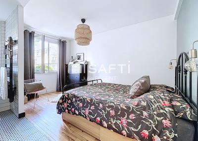 Appartement - 111 m² - 6 pièces