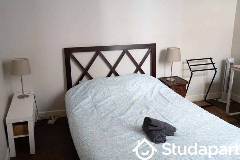 Chambre - 11 m² - 1 pièce