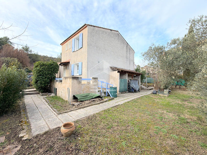 Maison - 102 m² - 6 pièces