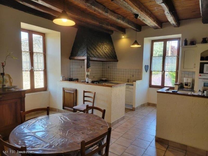 Maison en pierre - 177 m² - 5 pièces