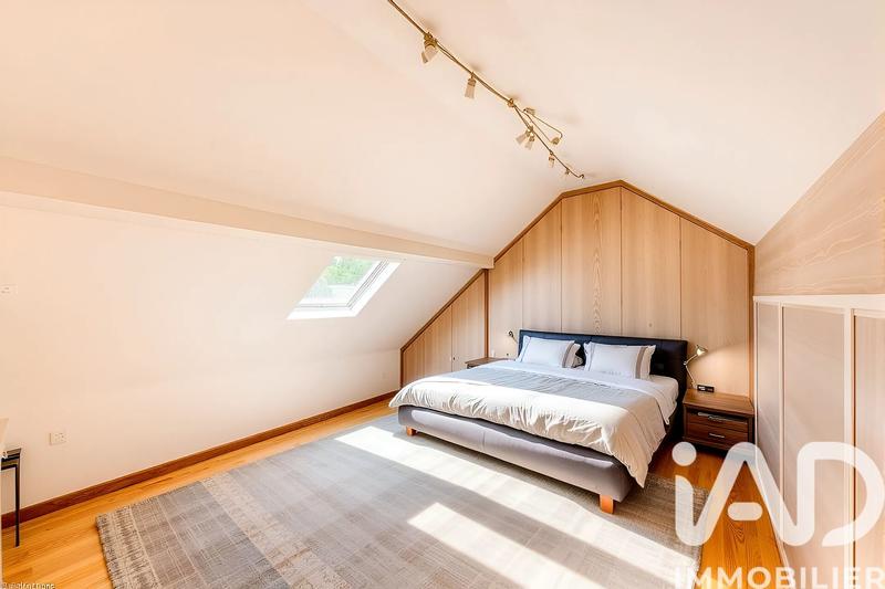 Maison - 145 m² - 7 pièces