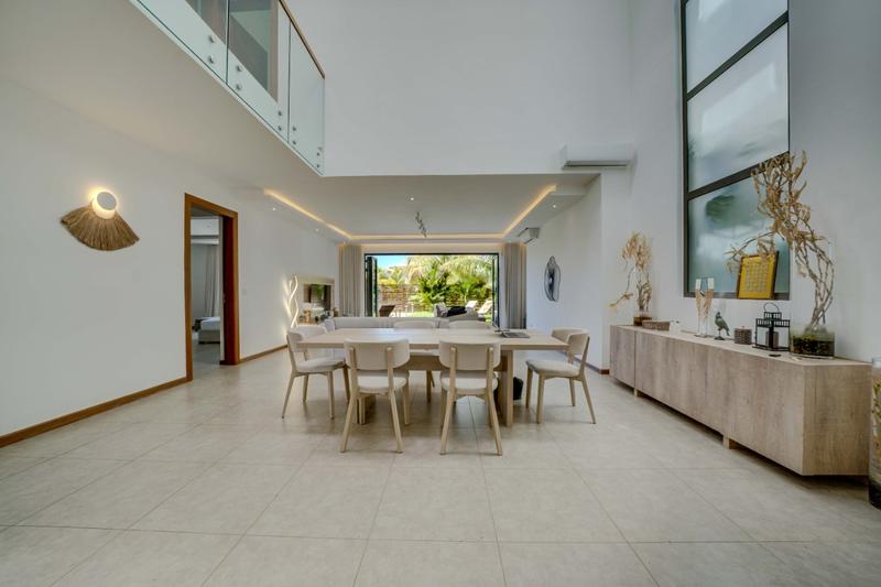 Villa - 377 m² - 7 pièces