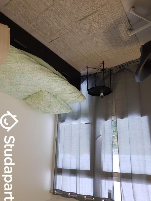 Chambre - 9 m² - 1 pièce