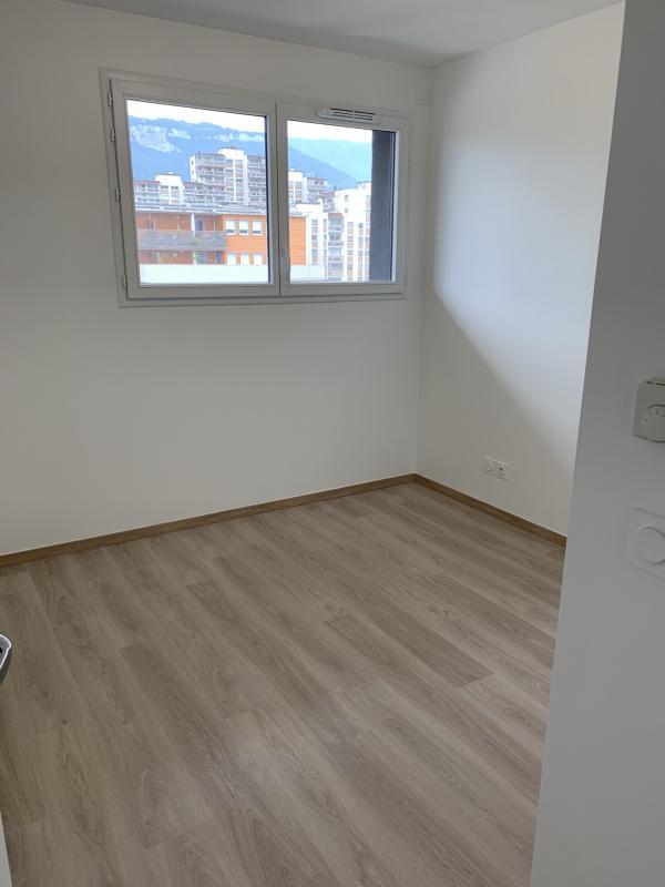 Appartement - 100 m² - 5 pièces