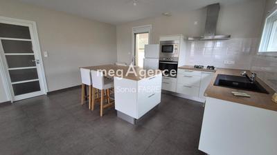 Maison - 82 m² - 3 pièces