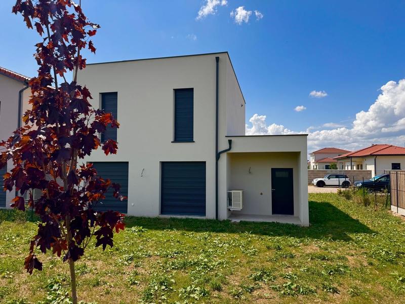 Maison - 104 m² - 5 pièces