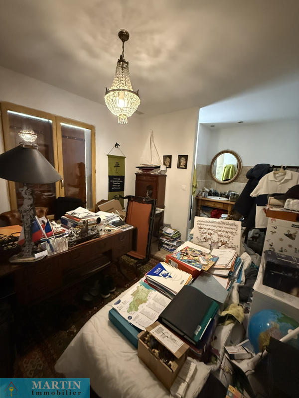 Mas - 770 m² - 27 pièces