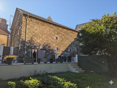 Maison - 168 m² - 3 pièces