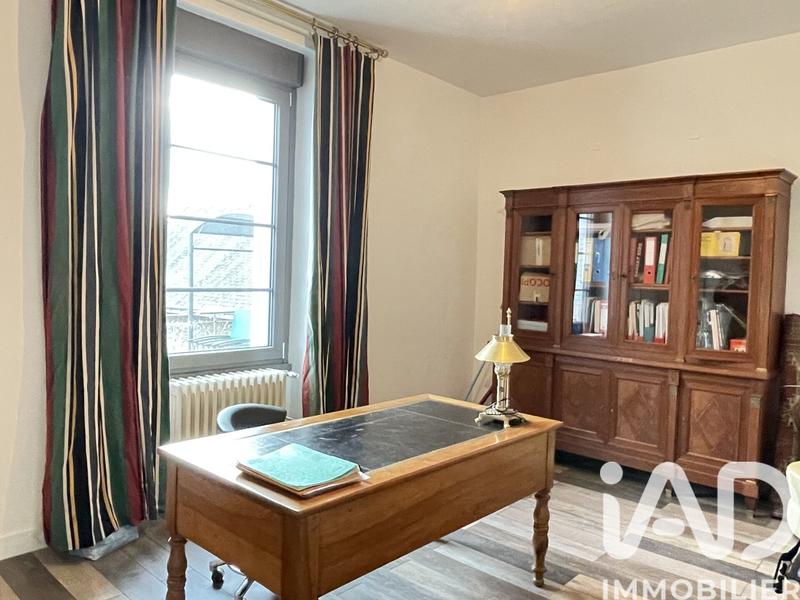 Maison - 239 m² - 9 pièces