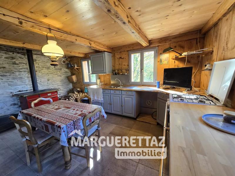 Ferme - 137 m² - 4 pièces