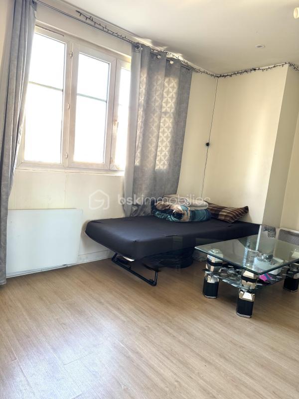 Studio - 43 m² - 2 pièces